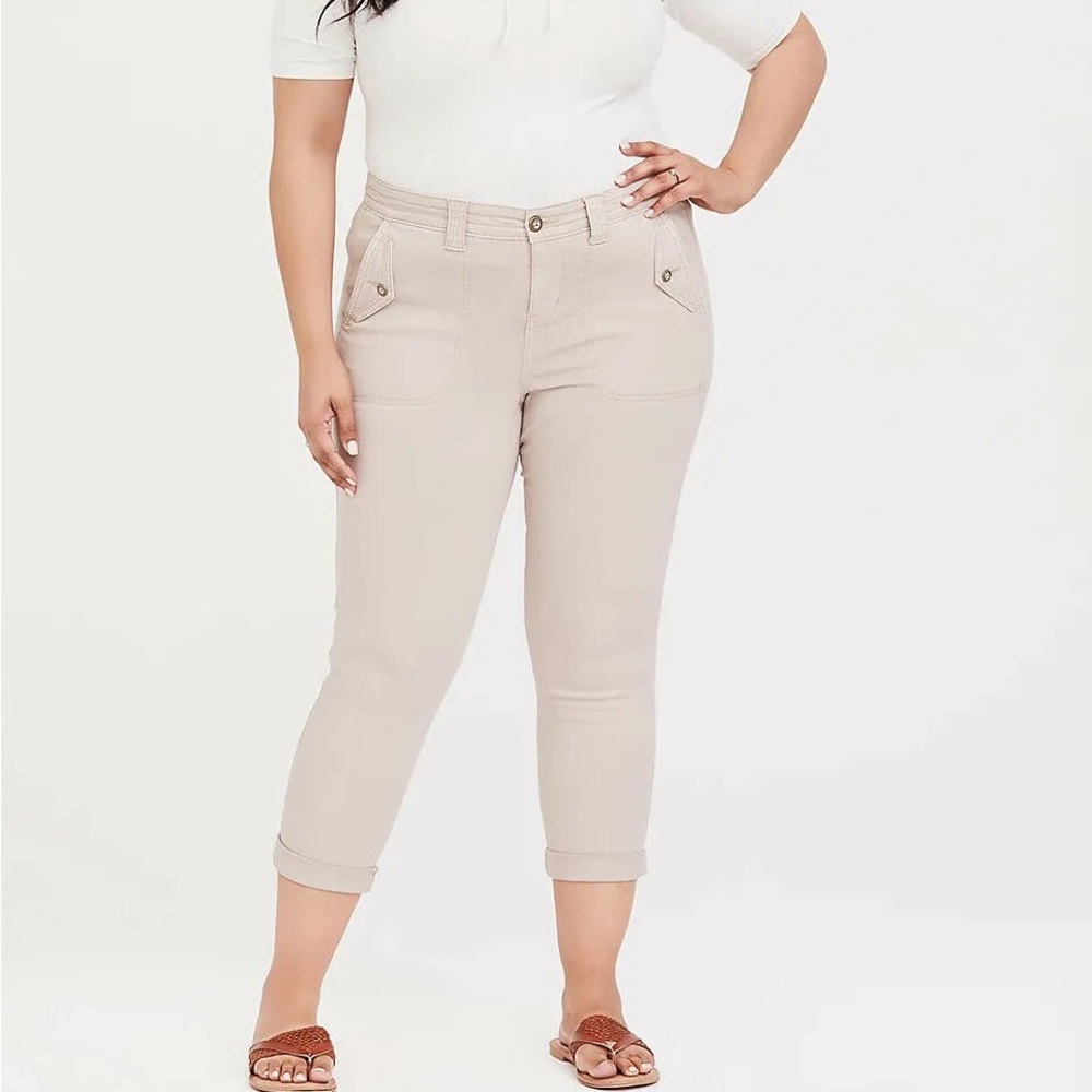 Torrid (18) LT Grey Military Crop First at fit Khakhi